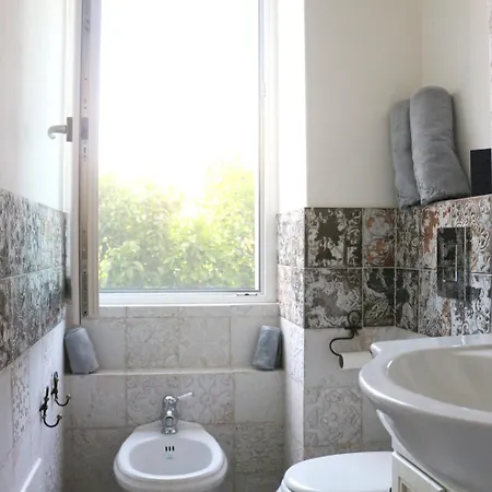 Lliri Blanc Bed and Breakfast Αλγκέρο