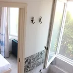 Lliri Blanc לינה וארוחת בוקר אלגהרו