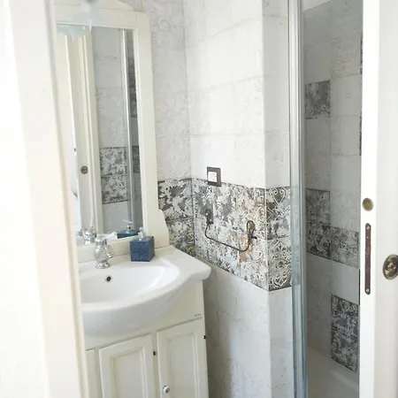 Lliri Blanc Bed & Breakfast